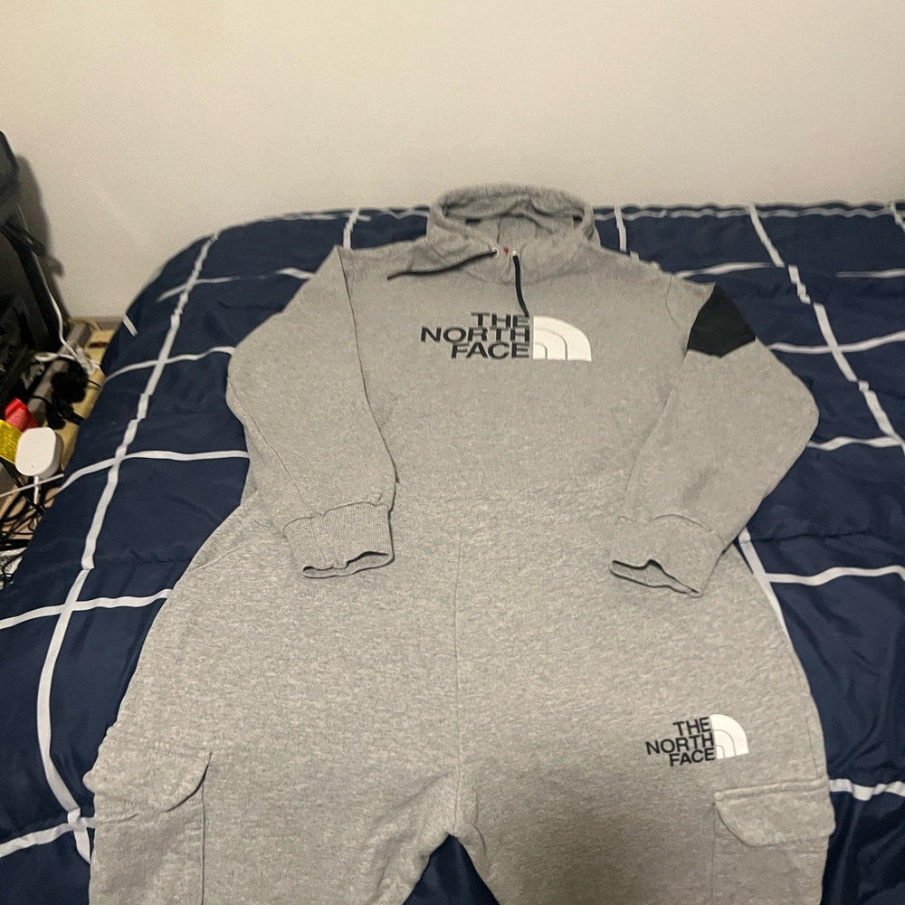 The North Face Light Gray matching set Hoodie and Joggers